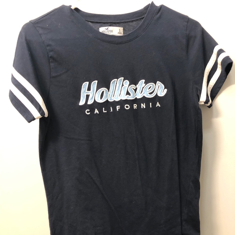 Hollister t shirt